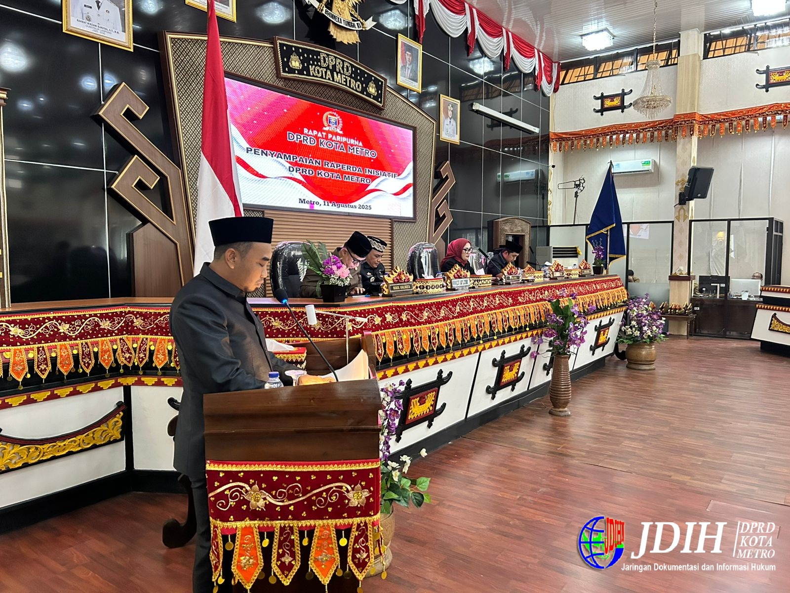 DPRD Kota Metro Sampaikan Dua Raperda Inisiatif