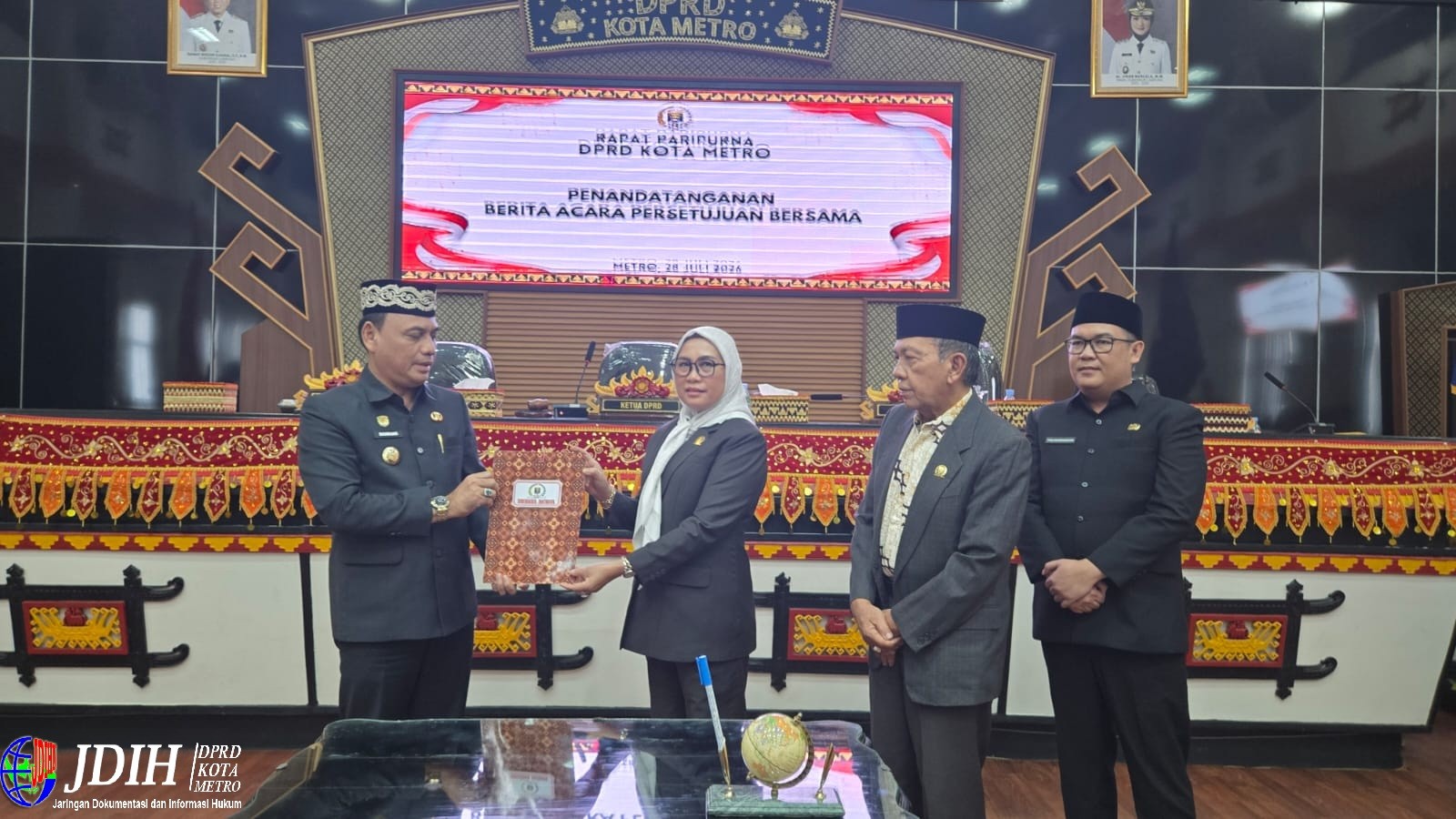 DPRD Kota Metro Setujui Dua Raperda, Pertanggungjawaban APBD TA 2025 dan Fasilitasi Penyelenggaraan Pesantren